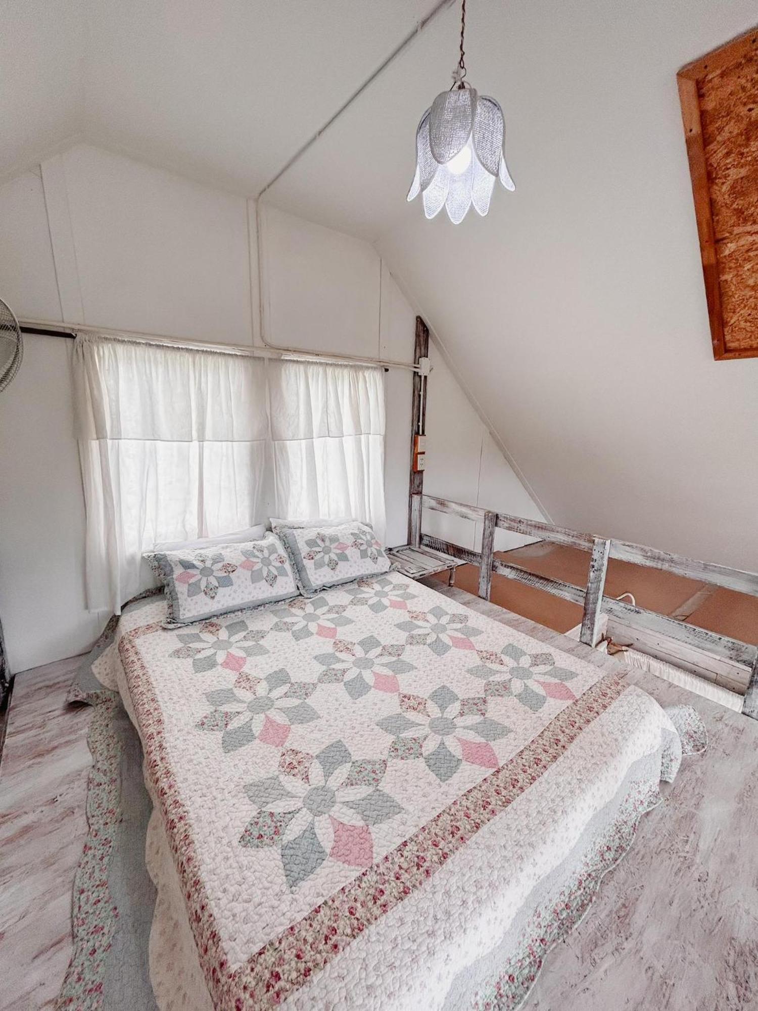 The 99 Cottage Suphan Buri Exterior photo