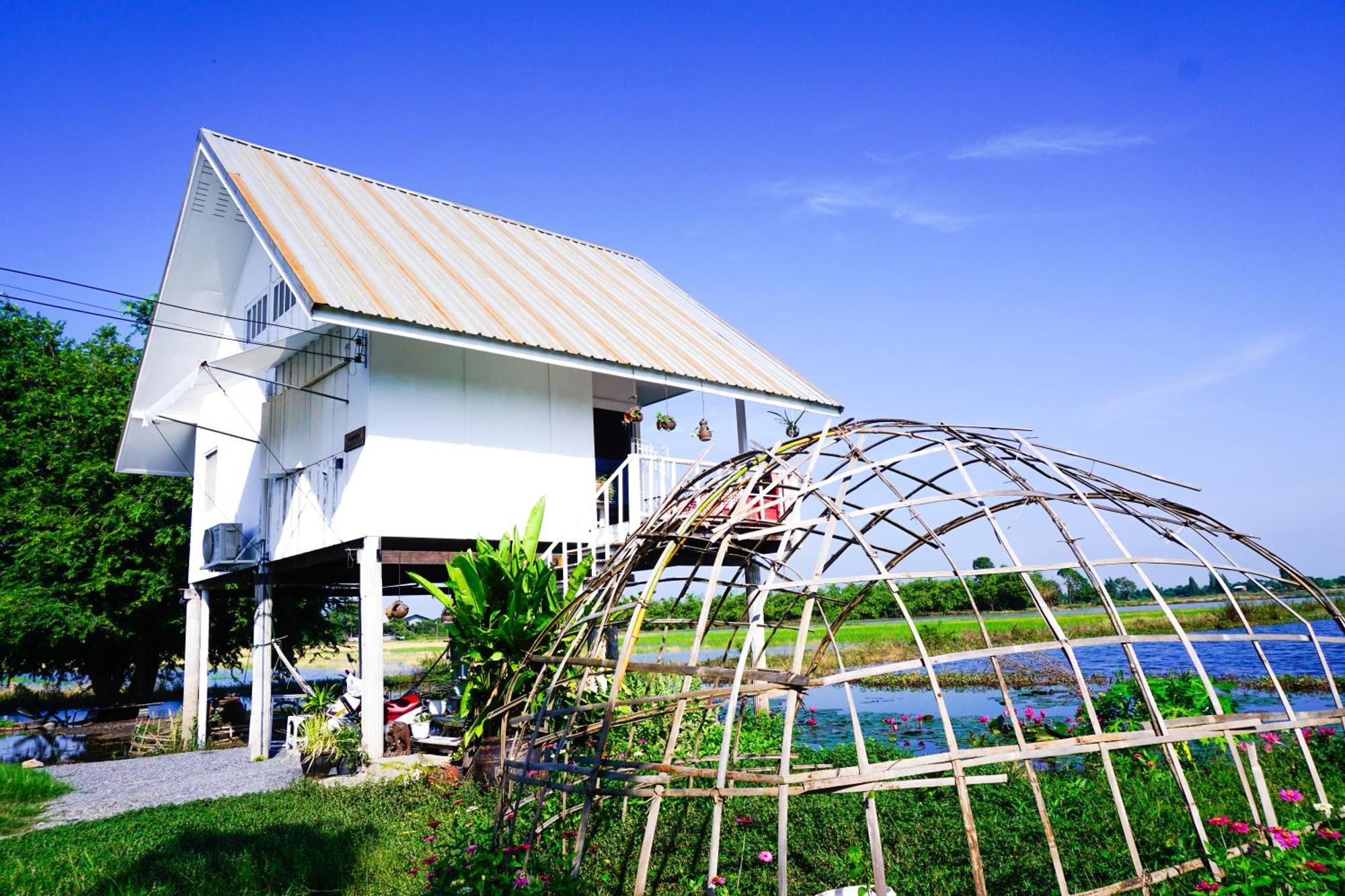The 99 Cottage Suphan Buri Exterior photo