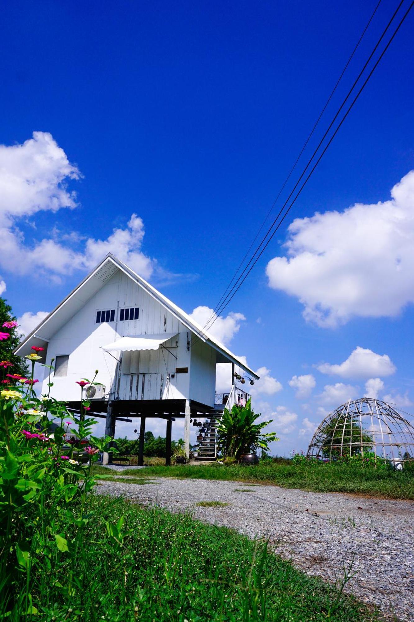 The 99 Cottage Suphan Buri Exterior photo